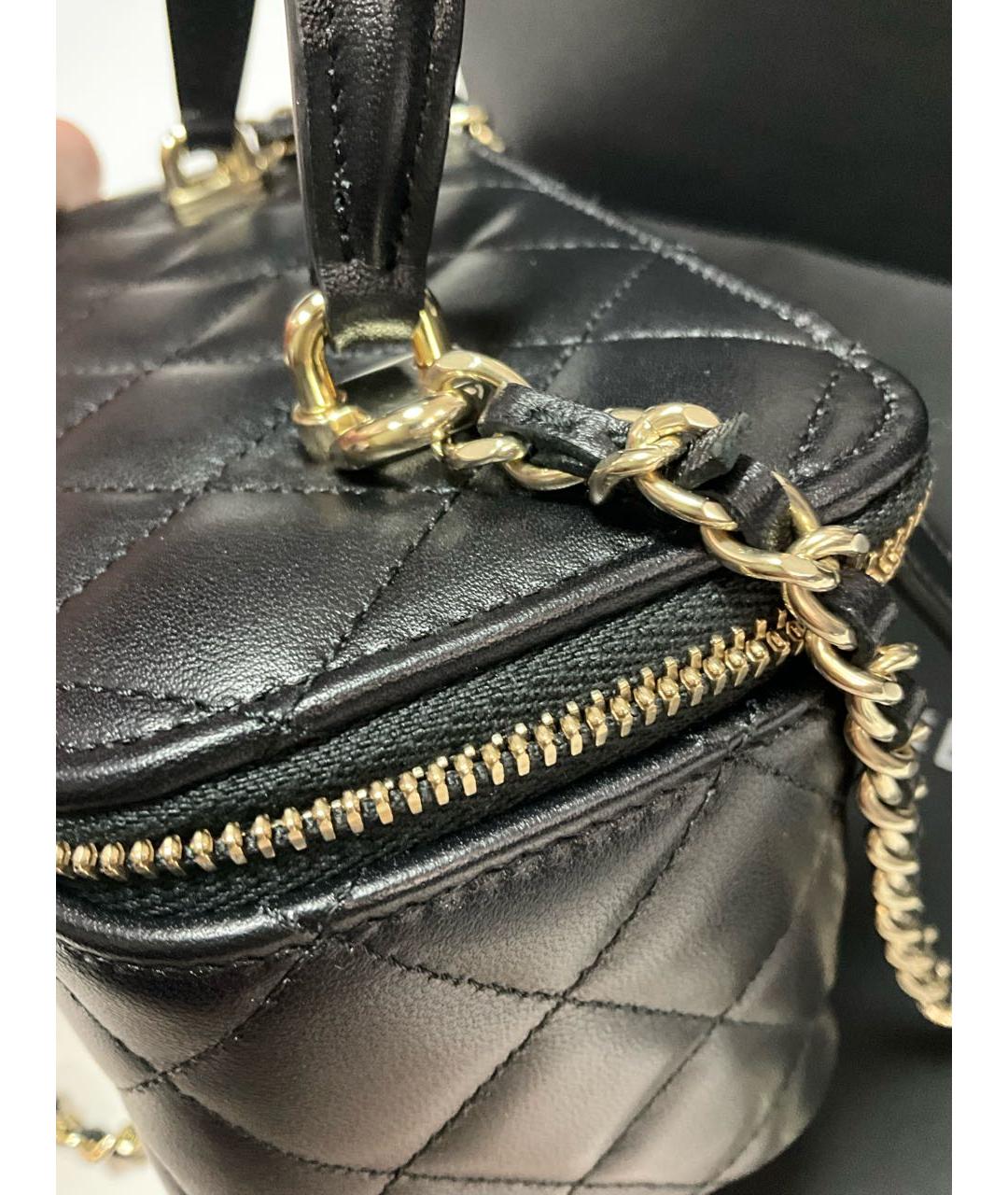CHANEL Черная кожаная сумка с короткими ручками, фото 6