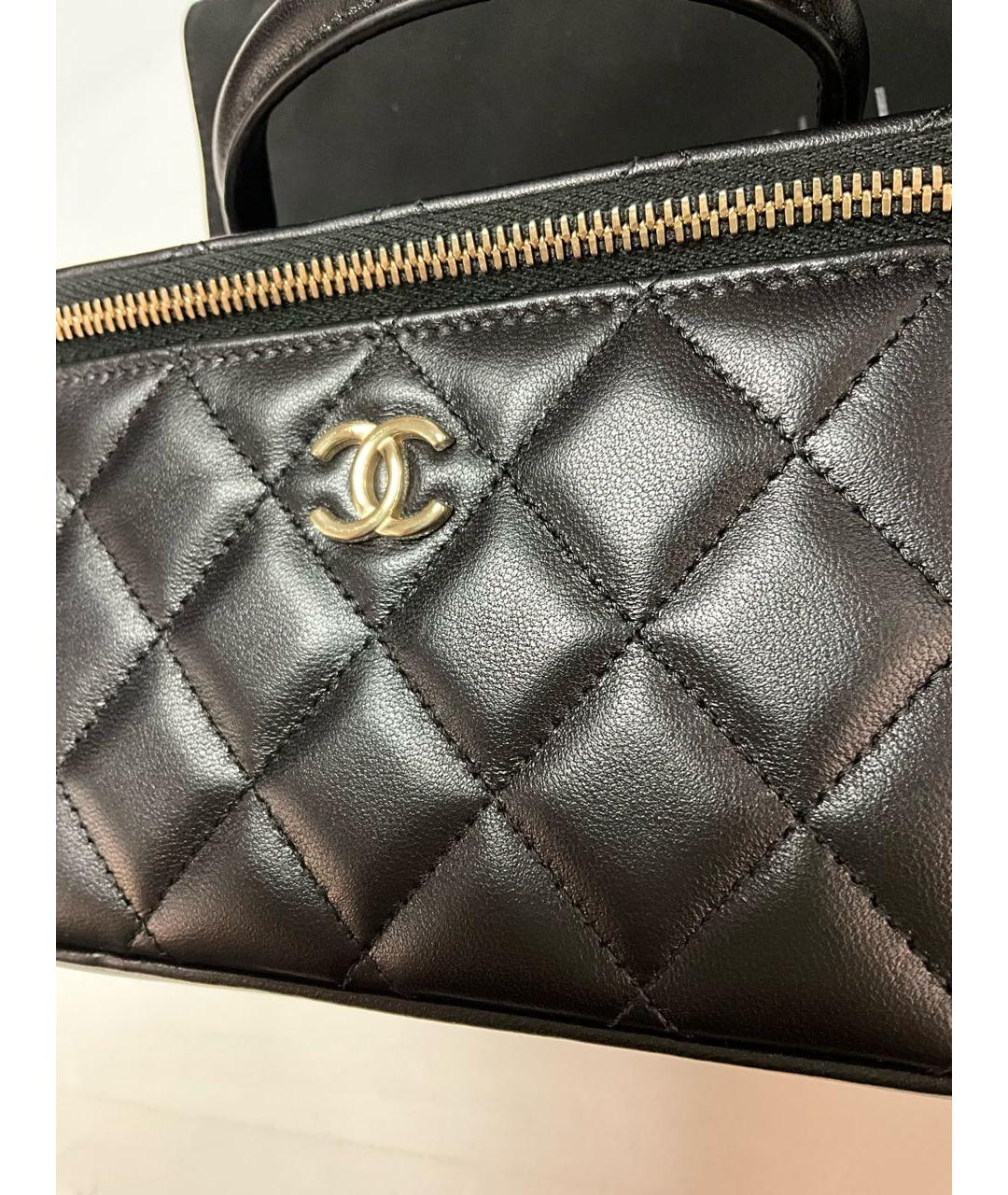 CHANEL Черная кожаная сумка с короткими ручками, фото 8