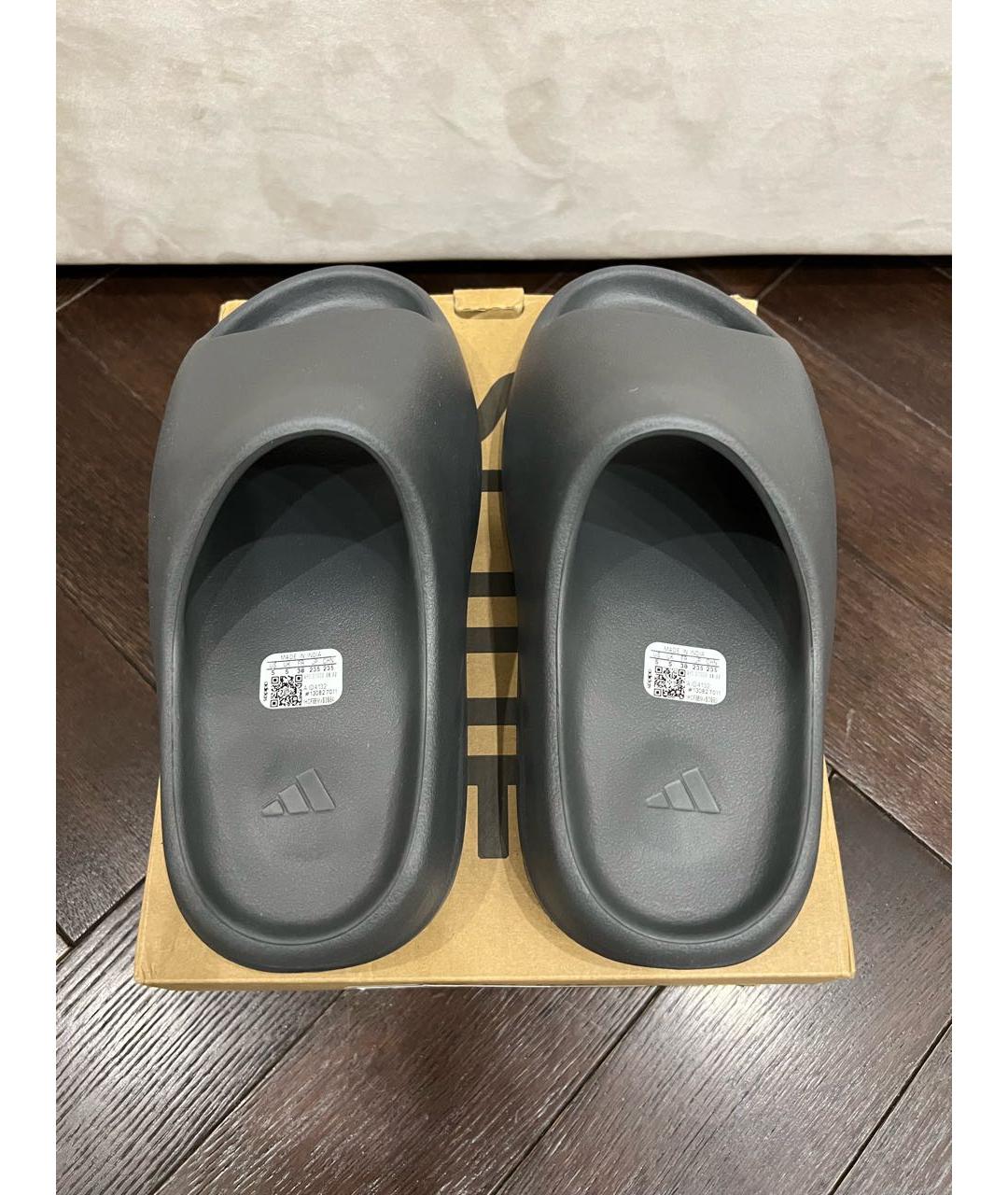 ADIDAS YEEZY Антрацитовые шлепанцы, фото 2