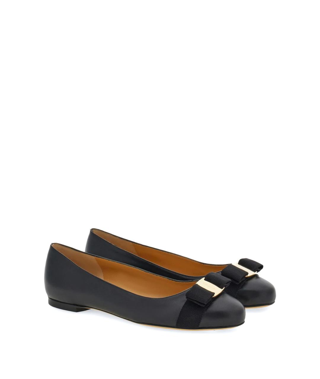 FERRAGAMO Черные кожаные балетки, фото 2
