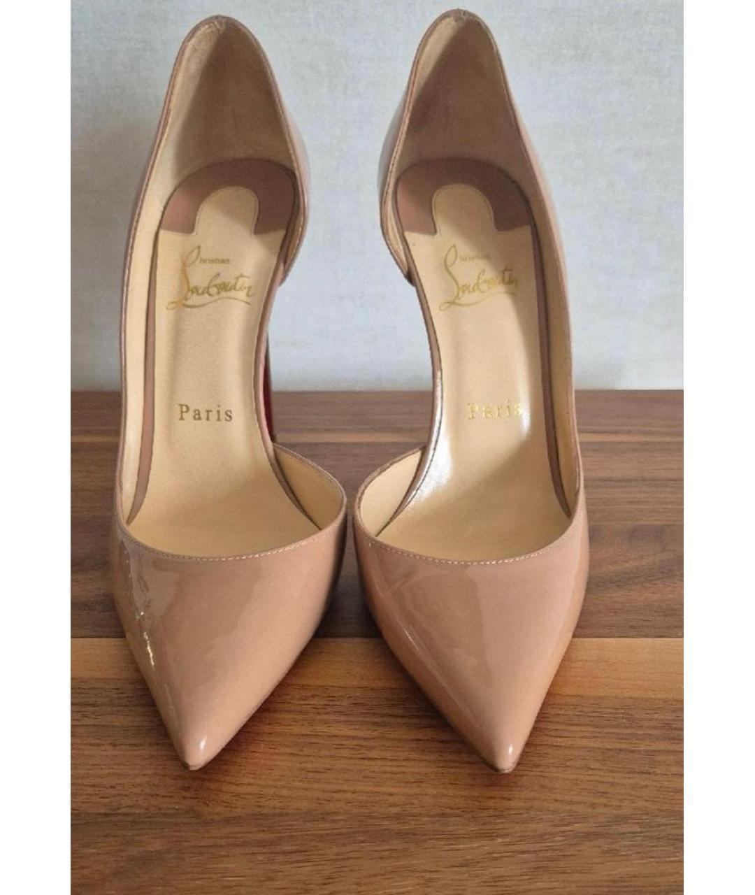 CHRISTIAN LOUBOUTIN Бежевые туфли из лакированной кожи, фото 2