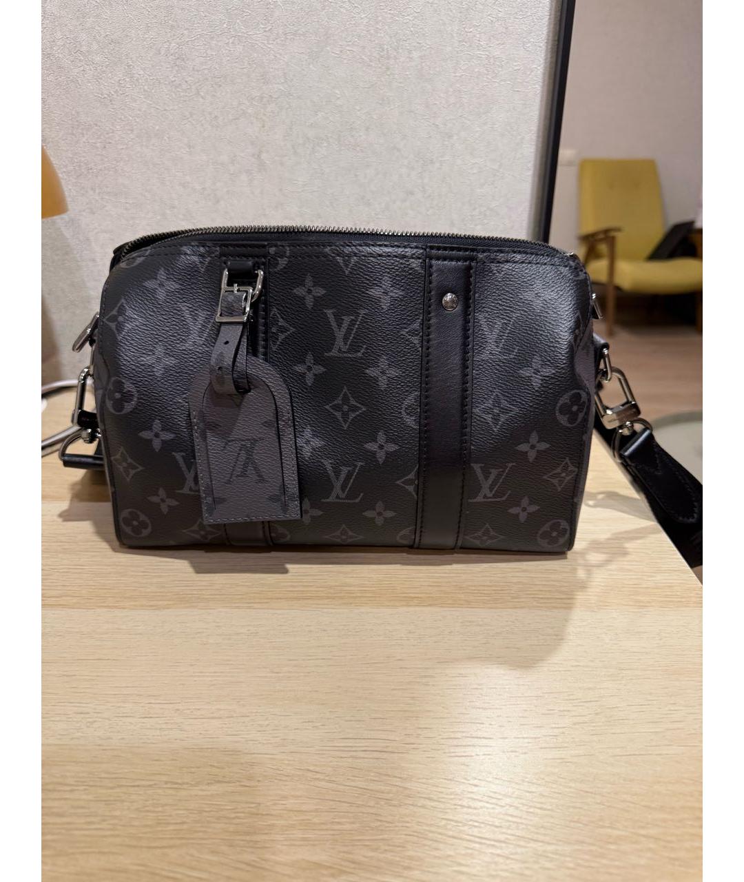 LOUIS VUITTON Серая кожаная сумка на плечо, фото 3