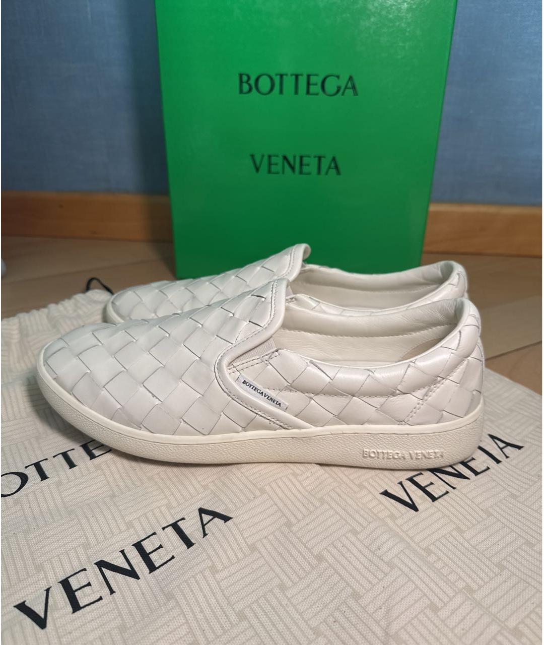 BOTTEGA VENETA Белые кожаные слипоны, фото 4