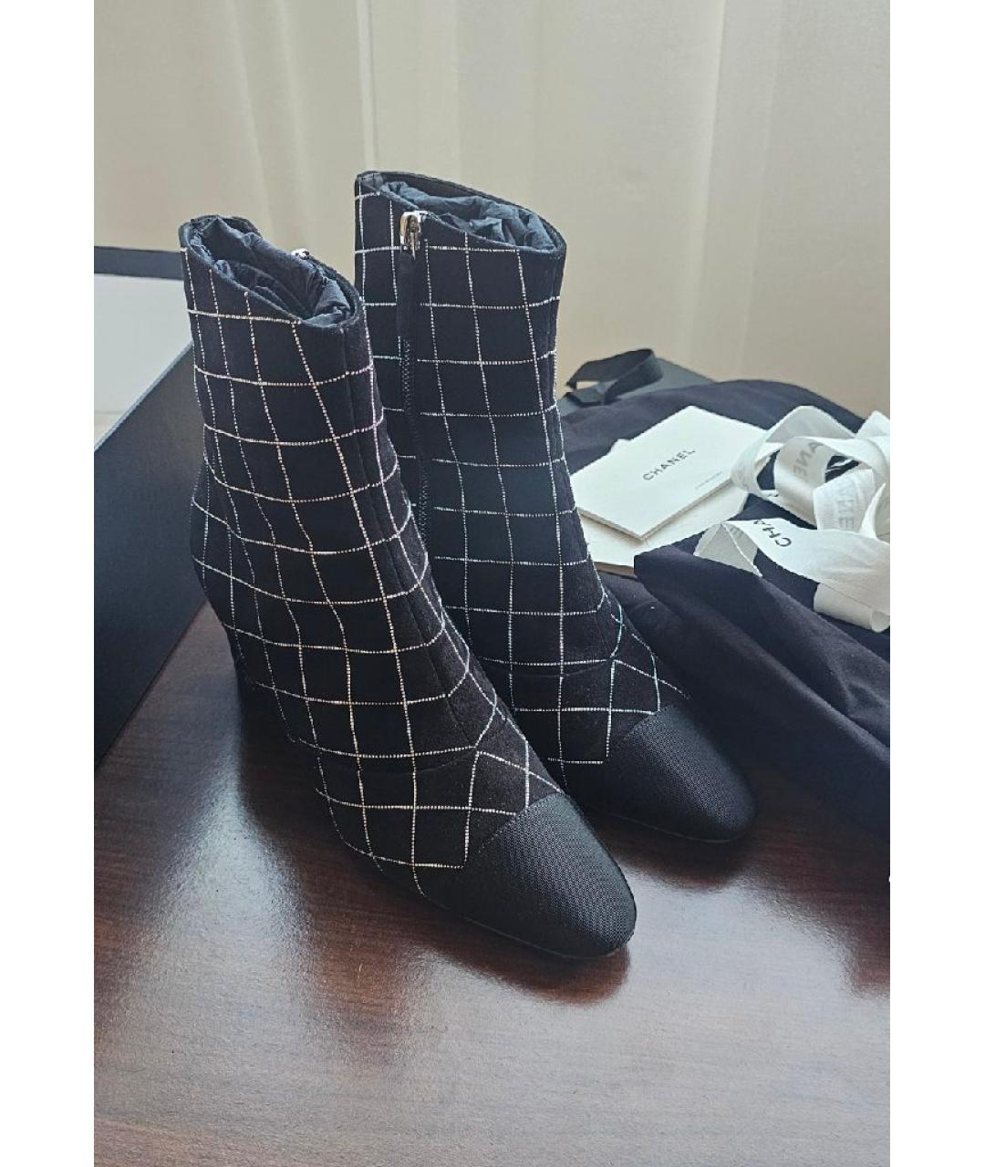 CHANEL Черные замшевые ботильоны, фото 3