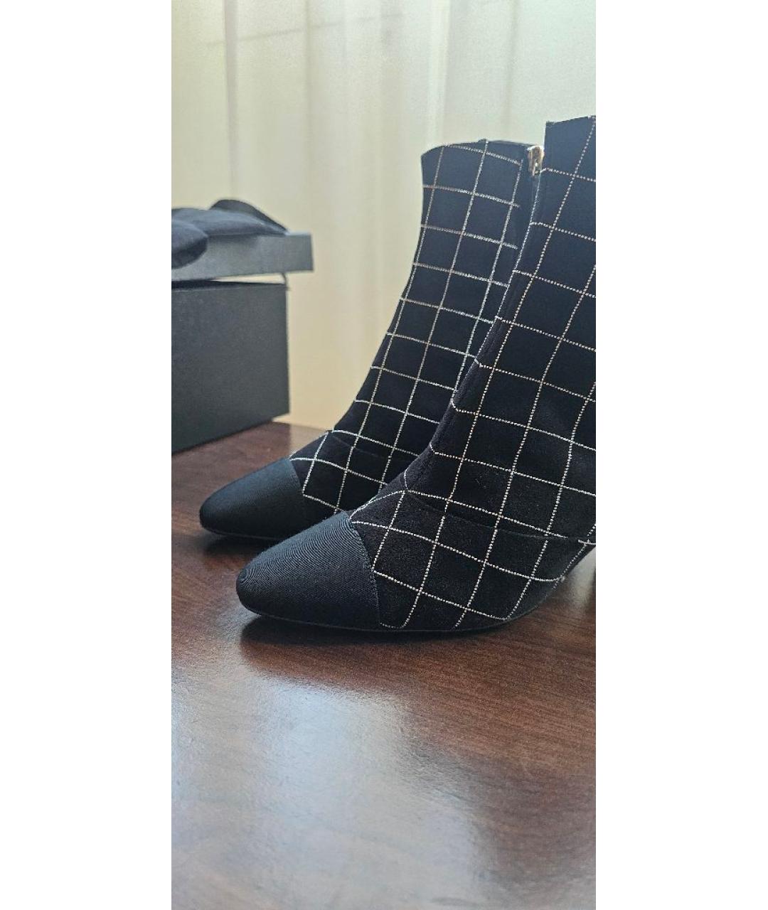 CHANEL Черные замшевые ботильоны, фото 8