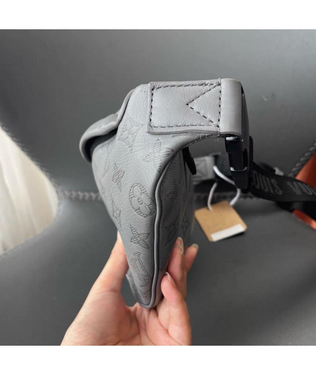 LOUIS VUITTON Серая поясная сумка, фото 5