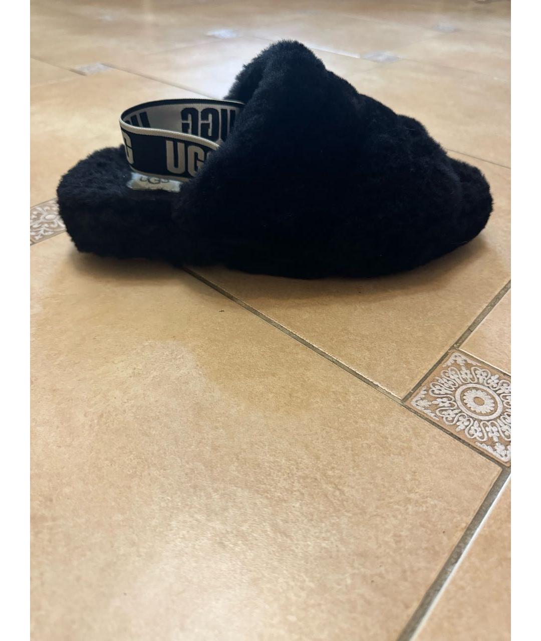 UGG AUSTRALIA Черные шлепанцы, фото 2