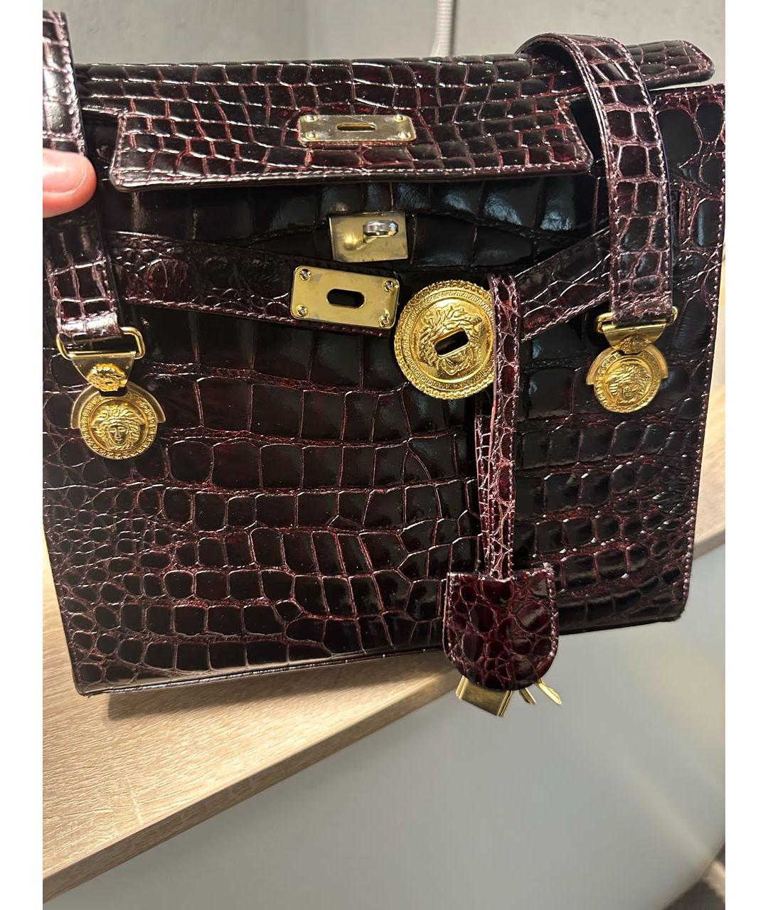 VERSACE Коричневая сумка через плечо из экзотической кожи, фото 2