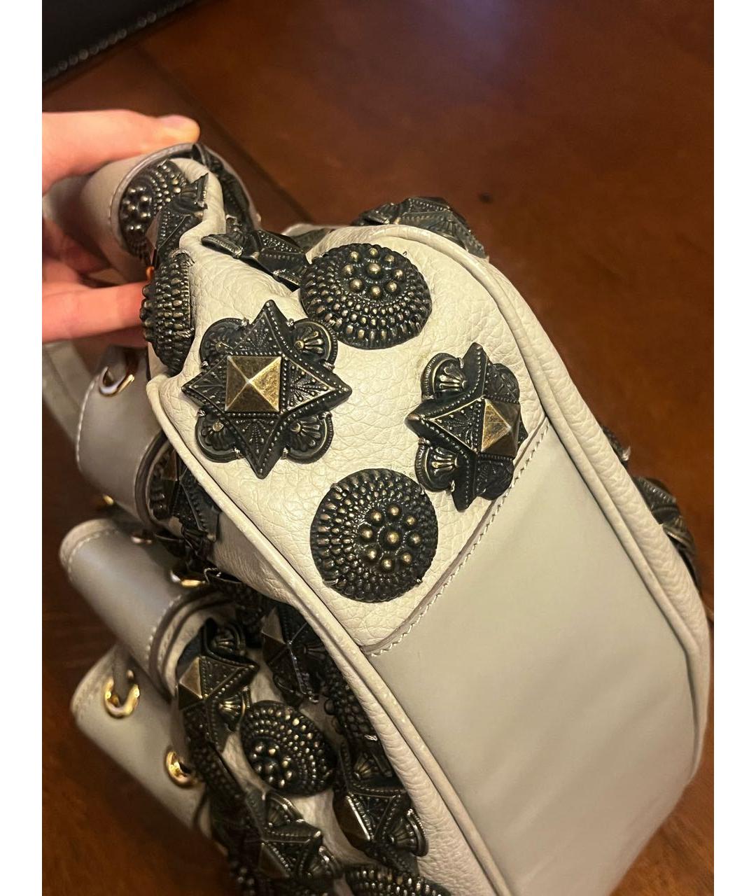 BURBERRY Серая кожаная сумка с короткими ручками, фото 4