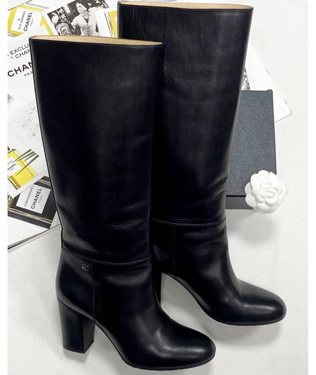 CHANEL Черные кожаные сапоги, фото 6