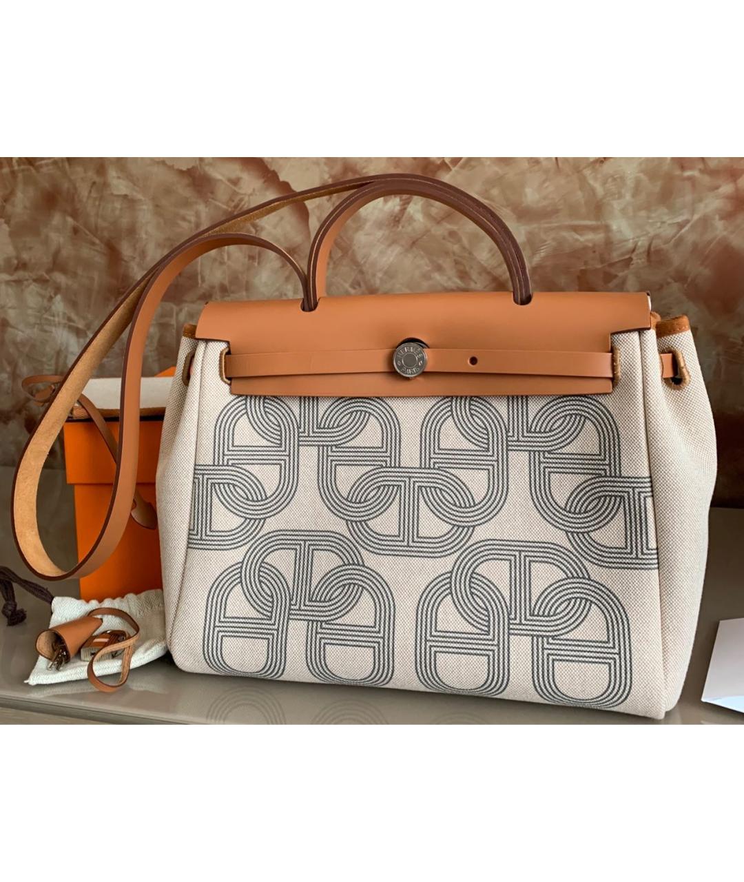 HERMES Коричневая кожаная сумка с короткими ручками, фото 2