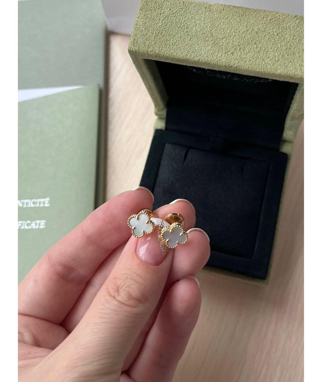 VAN CLEEF & ARPELS Белые серьги из желтого золота, фото 6