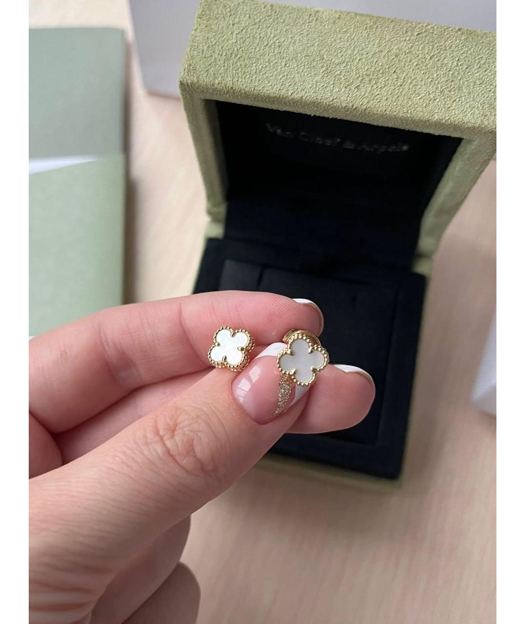 VAN CLEEF & ARPELS Белые серьги из желтого золота, фото 5