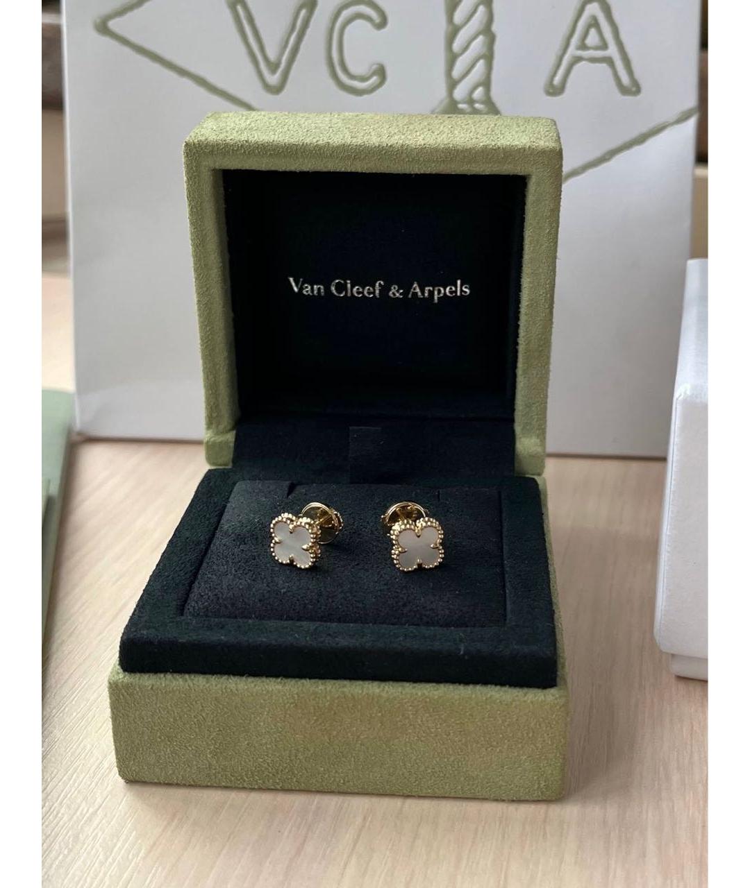 VAN CLEEF & ARPELS Белые серьги из желтого золота, фото 3