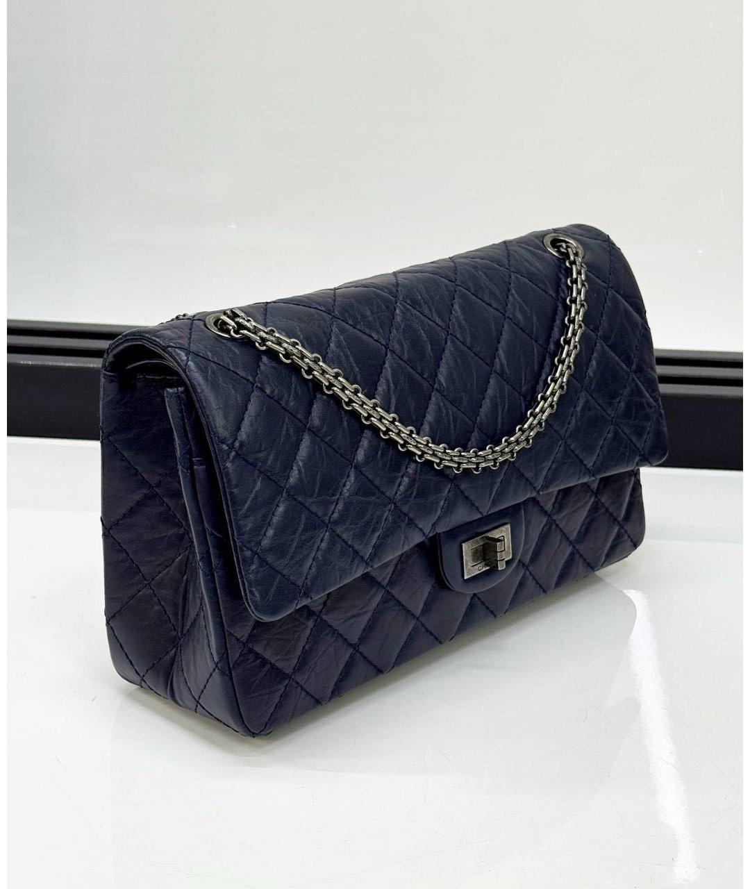 CHANEL Темно-синяя кожаная сумка через плечо, фото 2