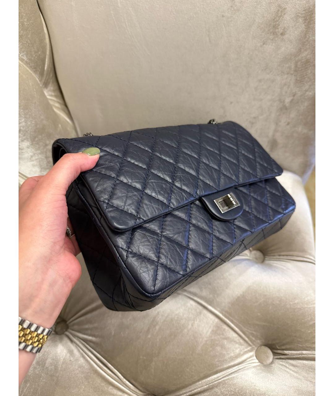 CHANEL Темно-синяя кожаная сумка через плечо, фото 6