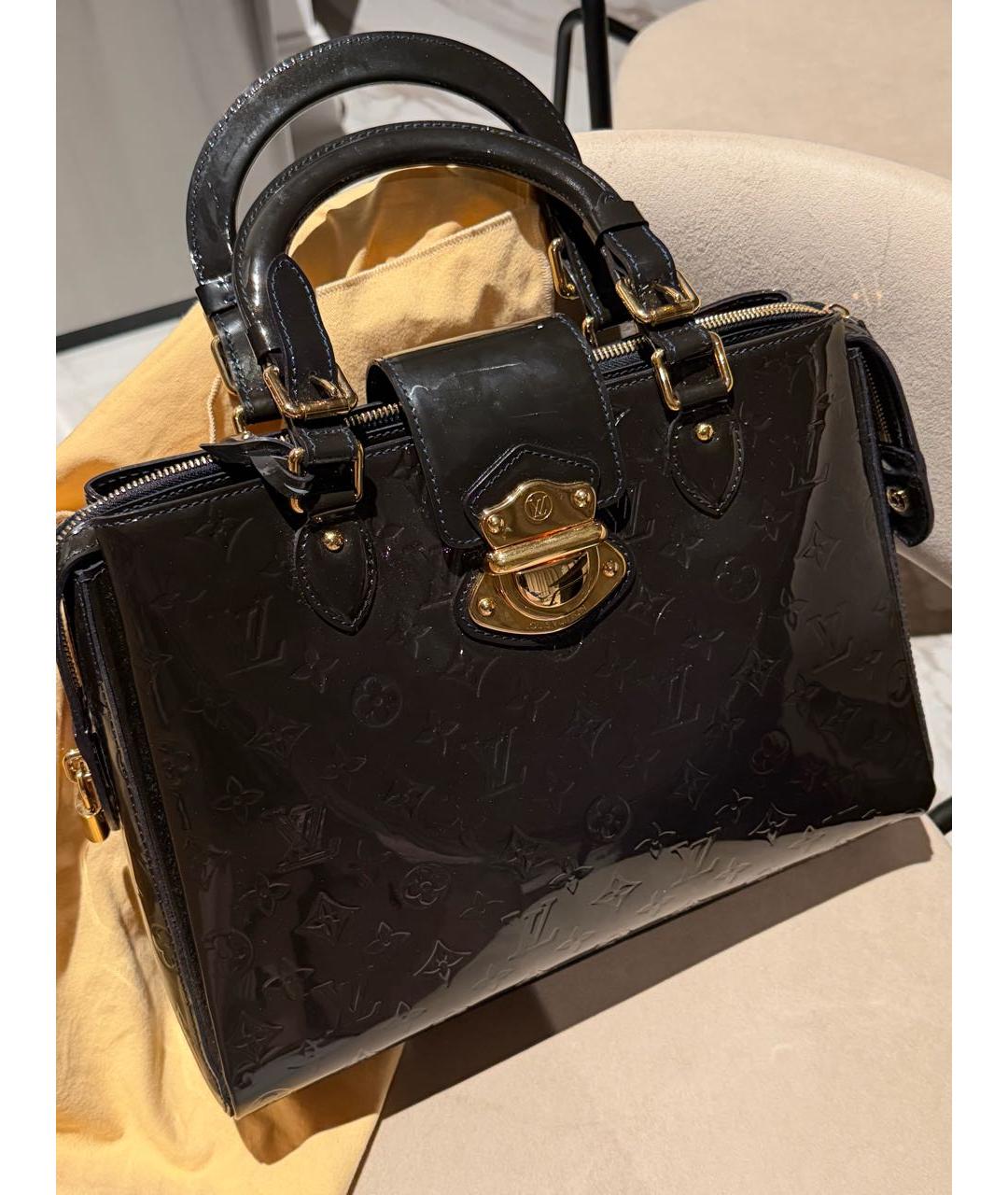 LOUIS VUITTON Черная сумка с короткими ручками из лакированной кожи, фото 2