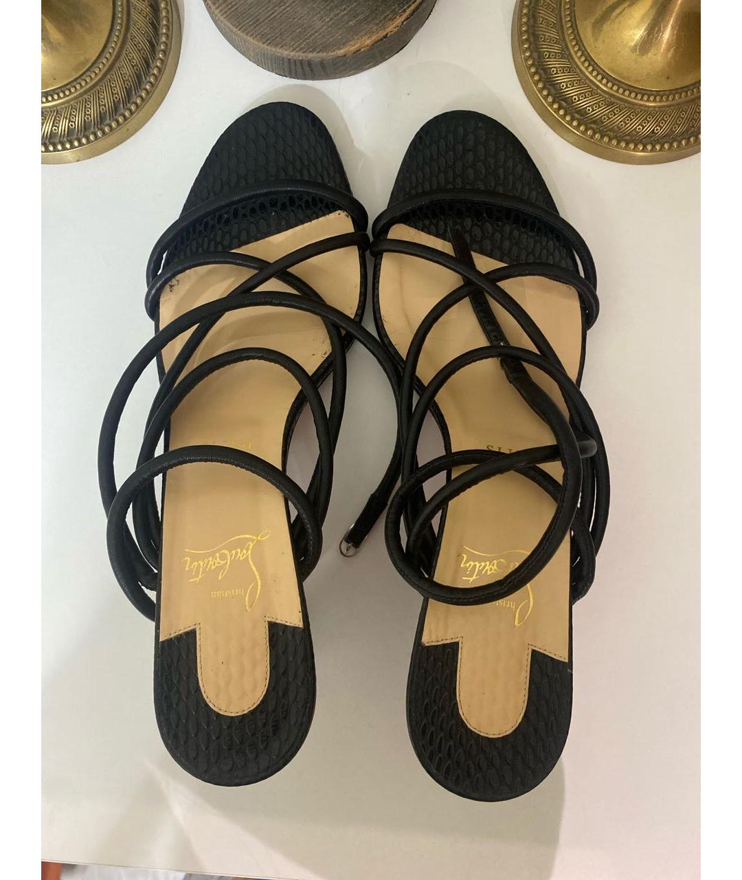 CHRISTIAN LOUBOUTIN Черные кожаные босоножки, фото 3