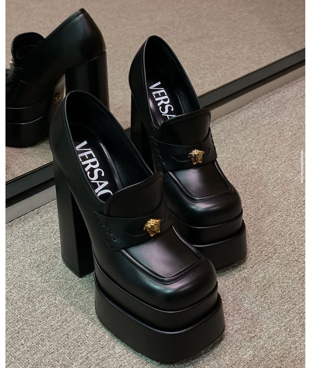 VERSACE Черные туфли из лакированной кожи, фото 3