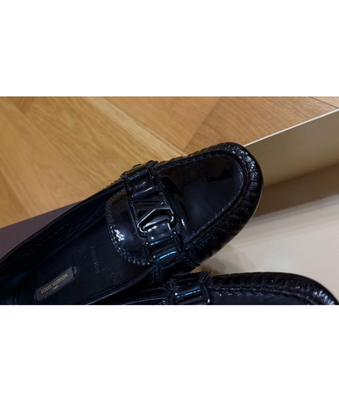 LOUIS VUITTON Черные мокасины из лакированной кожи, фото 4