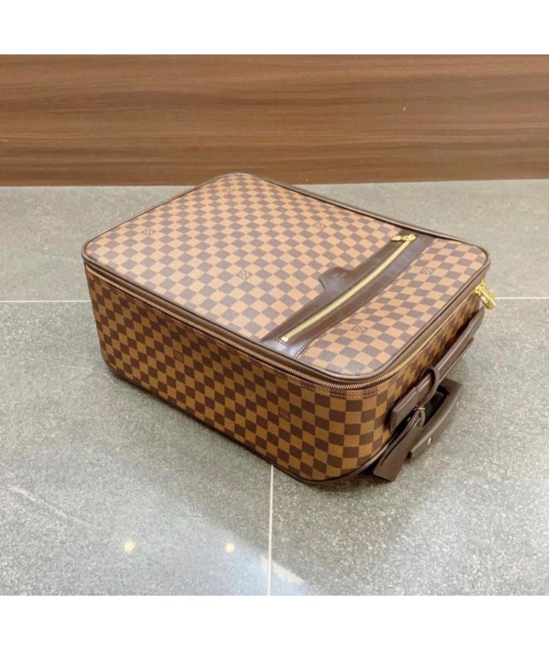LOUIS VUITTON Коричневый кожаный чемодан, фото 5