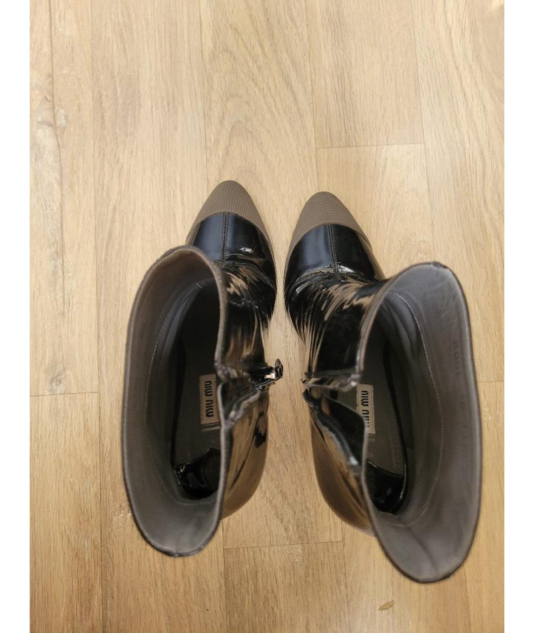MIU MIU Черные ботильоны из лакированной кожи, фото 3