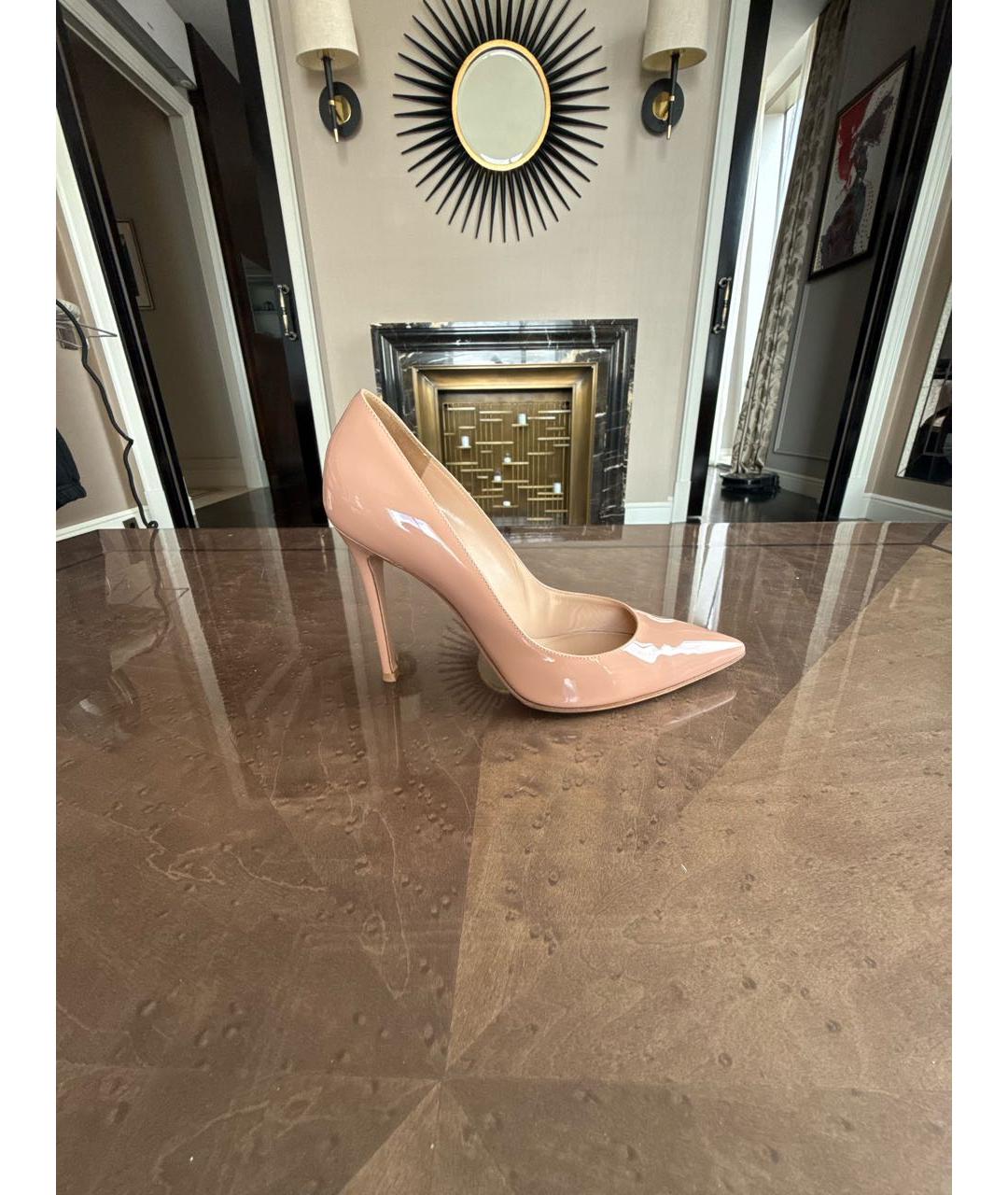 GIANVITO ROSSI Бежевые туфли из лакированной кожи, фото 8