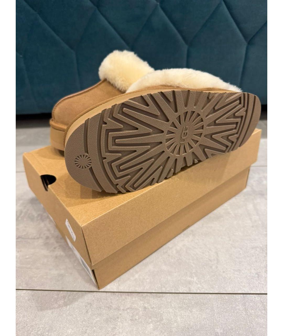 UGG AUSTRALIA Бежевые замшевые сабо, фото 4