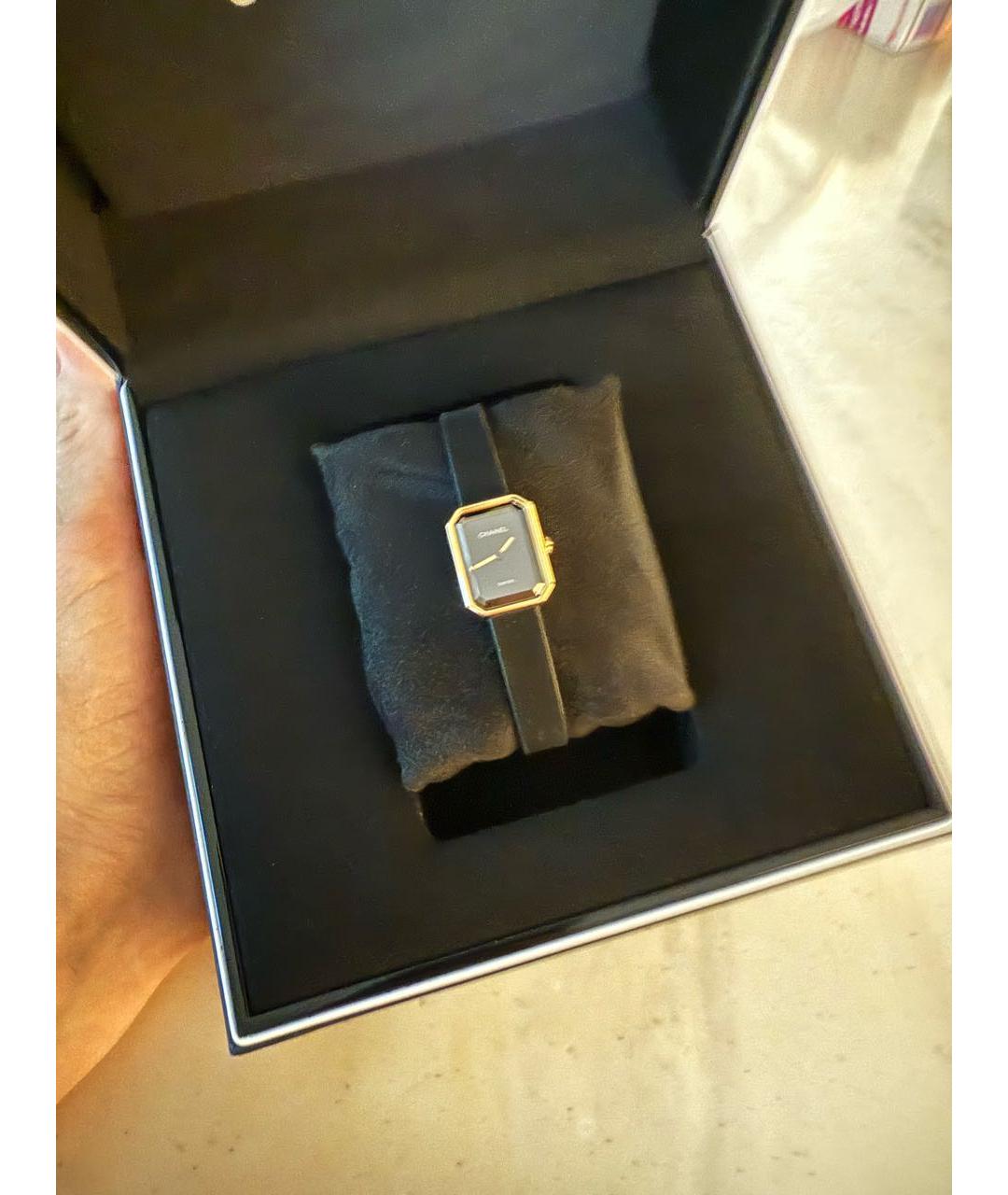 CHANEL Черные часы из желтого золота, фото 2