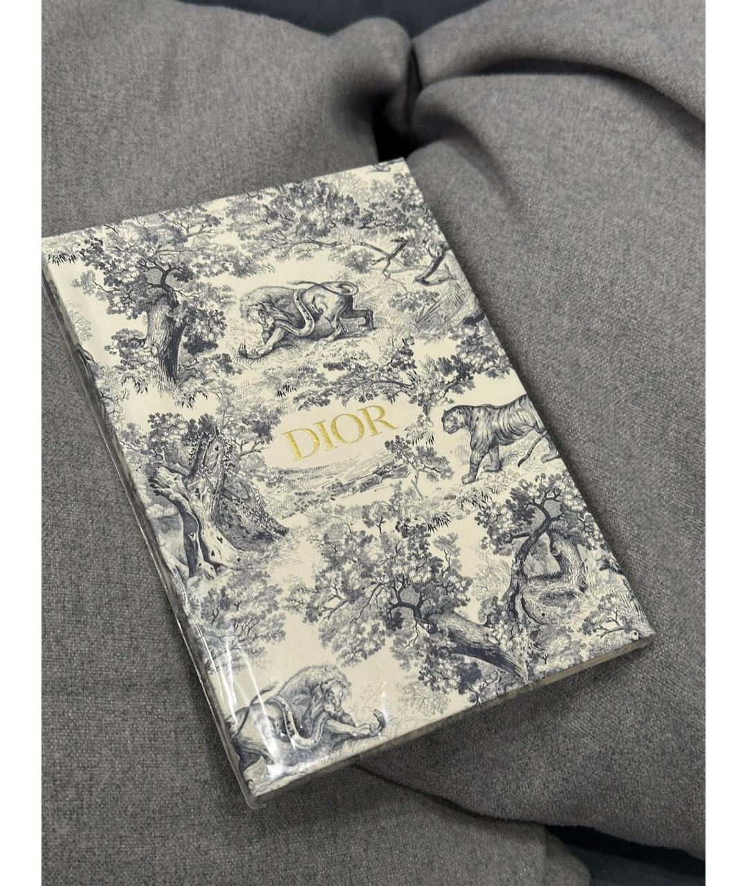 CHRISTIAN DIOR Книга, фото 2