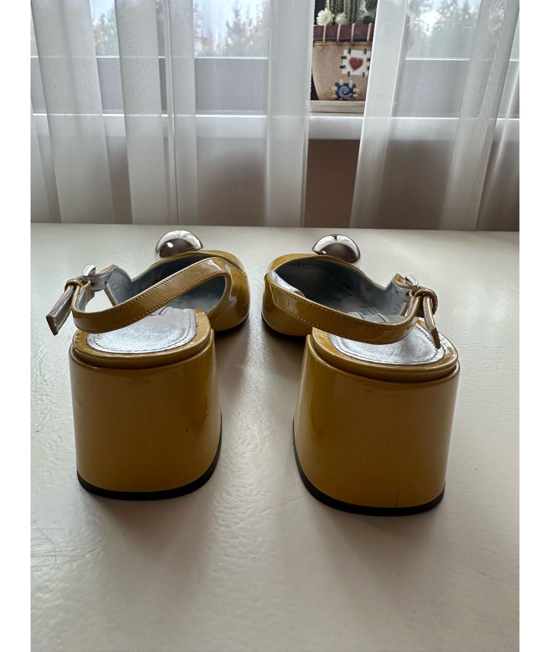 PRADA Желтые кожаные босоножки, фото 4