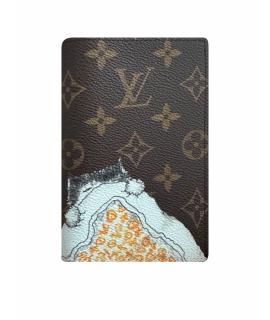 LOUIS VUITTON Обложка/футляр
