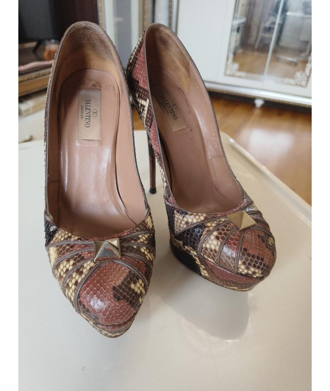 VALENTINO Коричневые туфли из экзотической кожи, фото 2