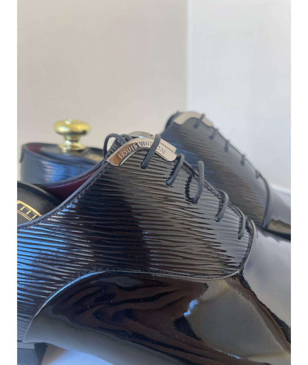 LOUIS VUITTON Черные туфли из лакированной кожи, фото 8