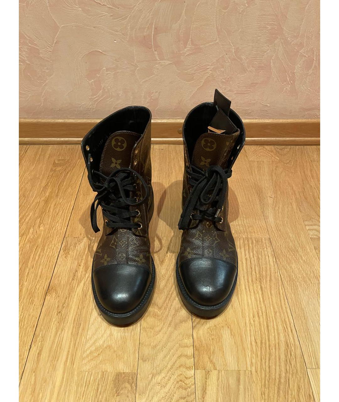 LOUIS VUITTON Коричневые ботинки, фото 2