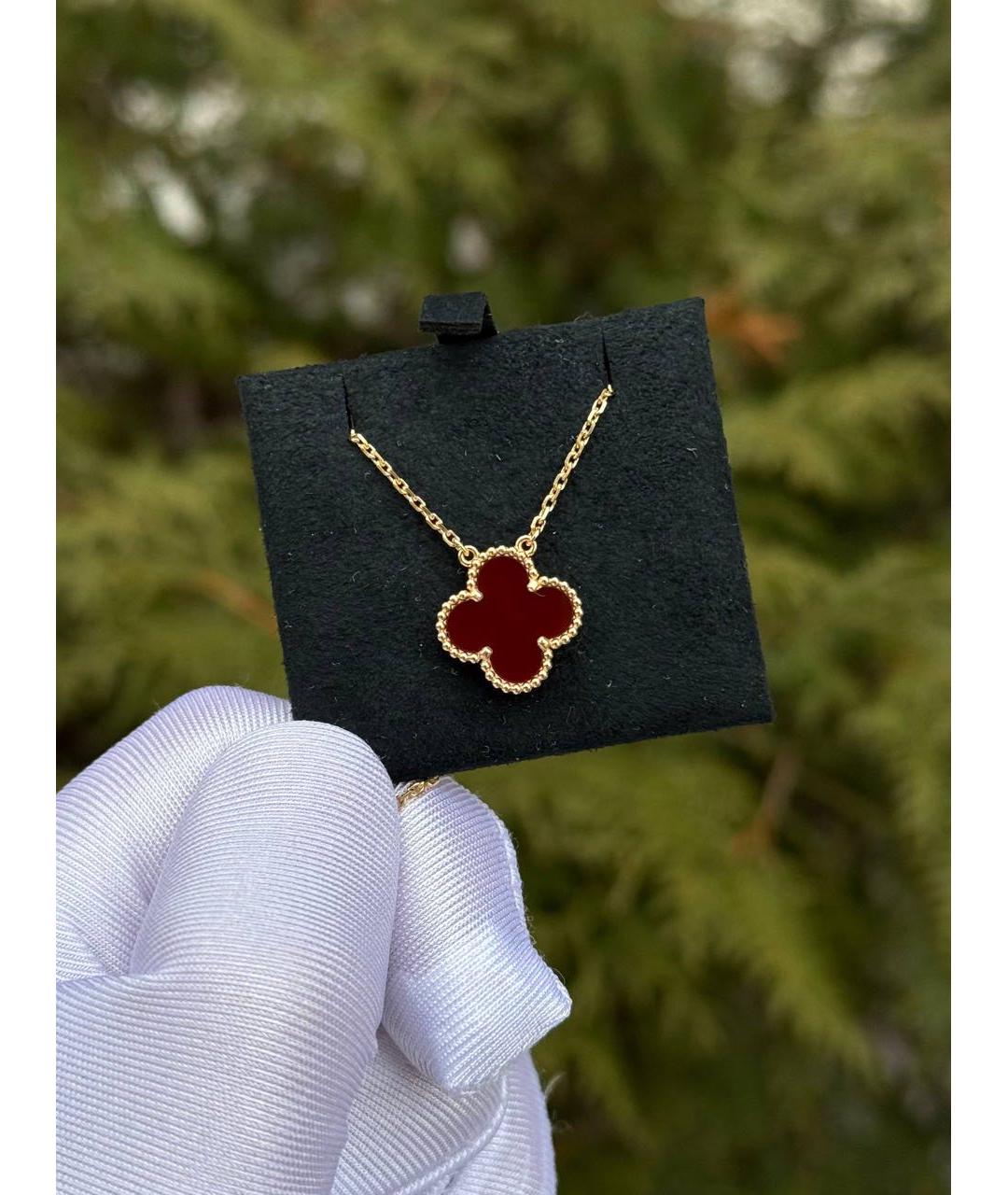 VAN CLEEF & ARPELS Бордовая подвеска из желтого золота, фото 2