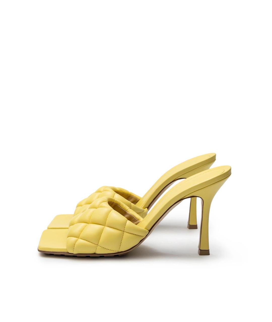 BOTTEGA VENETA Желтые кожаные босоножки, фото 5