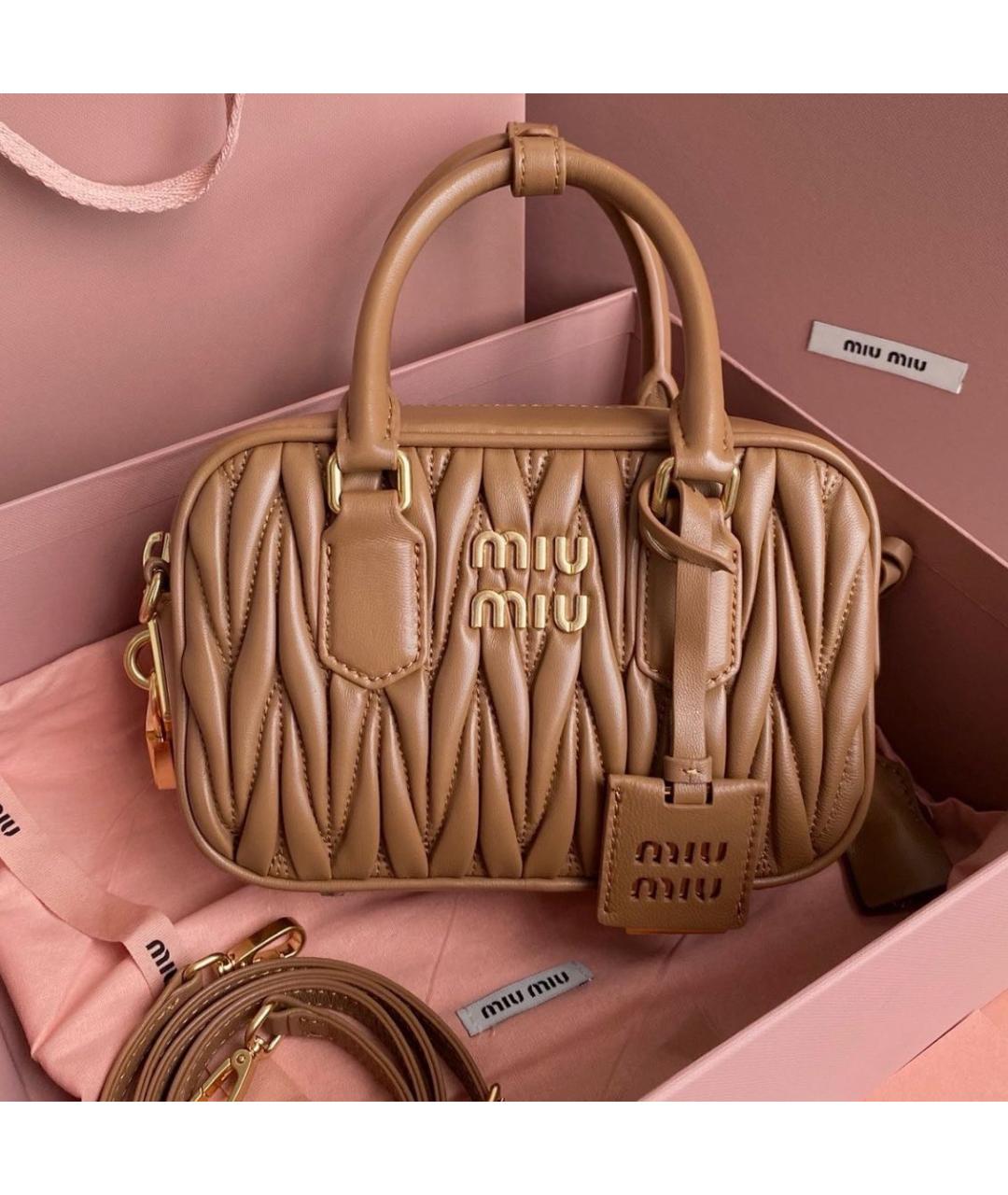 MIU MIU Коричневая кожаная сумка с короткими ручками, фото 2