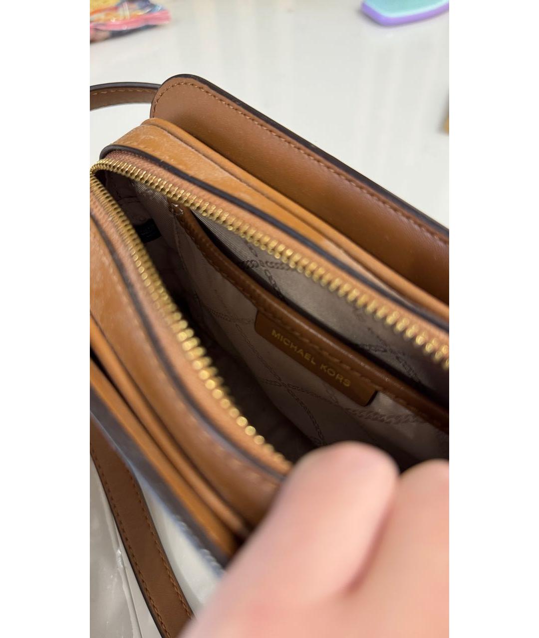 MICHAEL MICHAEL KORS Бежевая сумка через плечо из искусственной кожи, фото 4