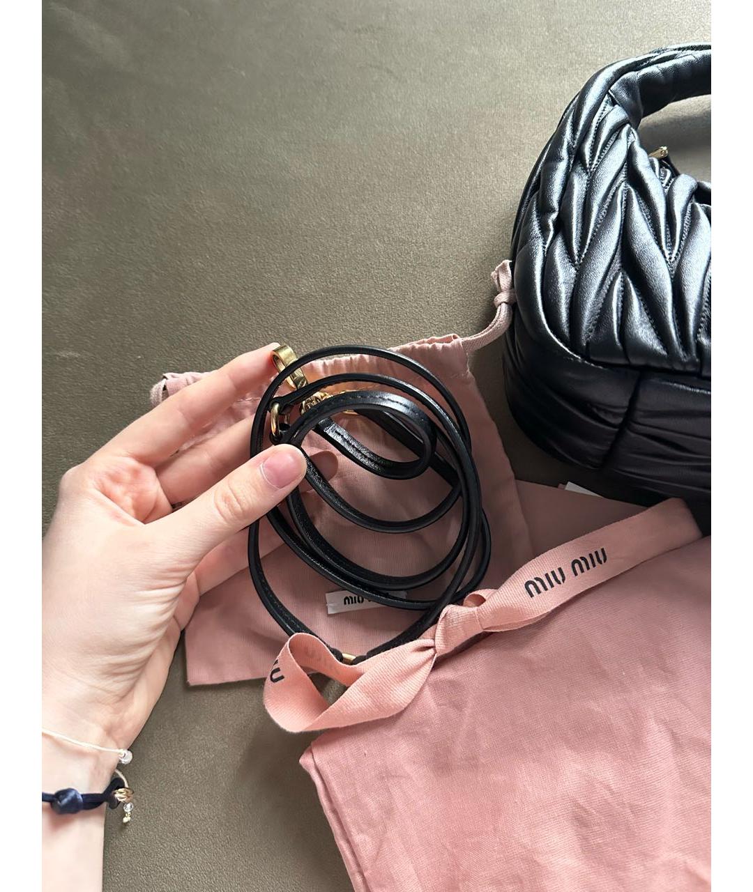 MIU MIU Черная кожаная сумка с короткими ручками, фото 5