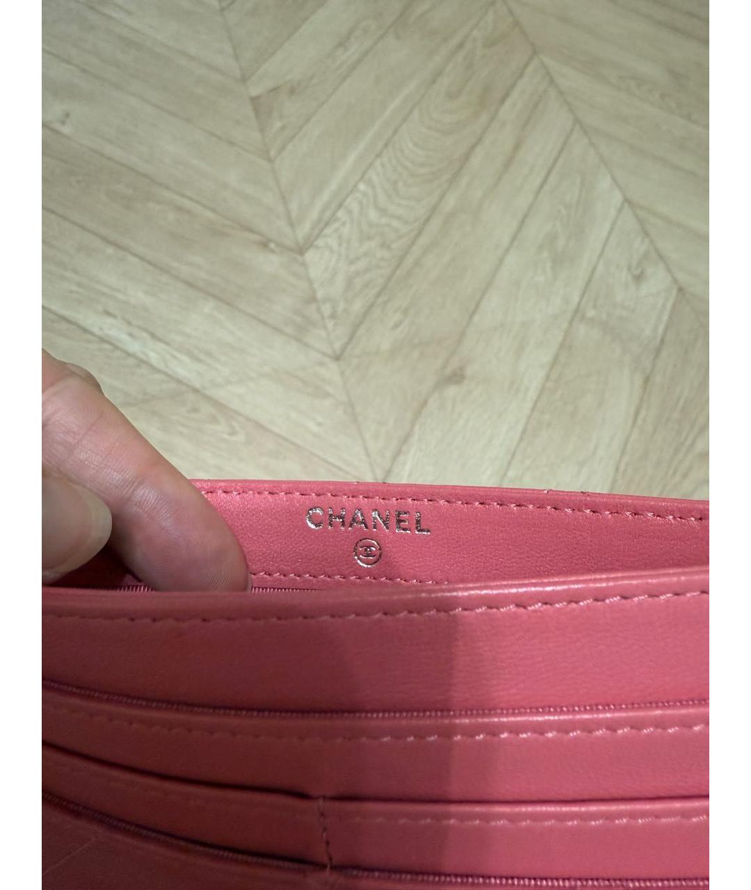 CHANEL Розовый кожаный кардхолдер, фото 2