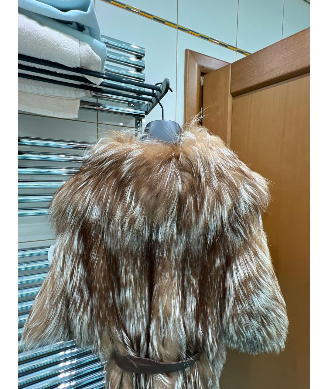 FENDI Бежевая меховая шуба, фото 3