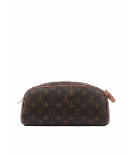 LOUIS VUITTON Косметичка