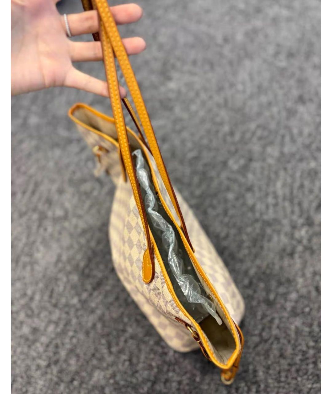 LOUIS VUITTON Белая сумка через плечо, фото 5