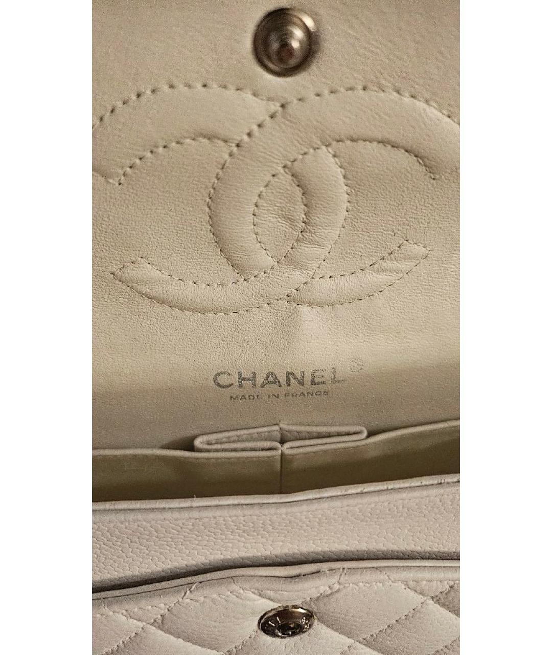 CHANEL Белая кожаная сумка через плечо, фото 4