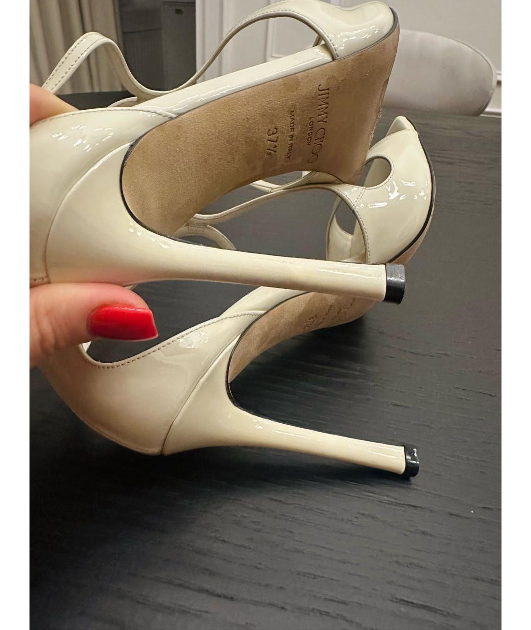 JIMMY CHOO Белые босоножки из лакированной кожи, фото 4