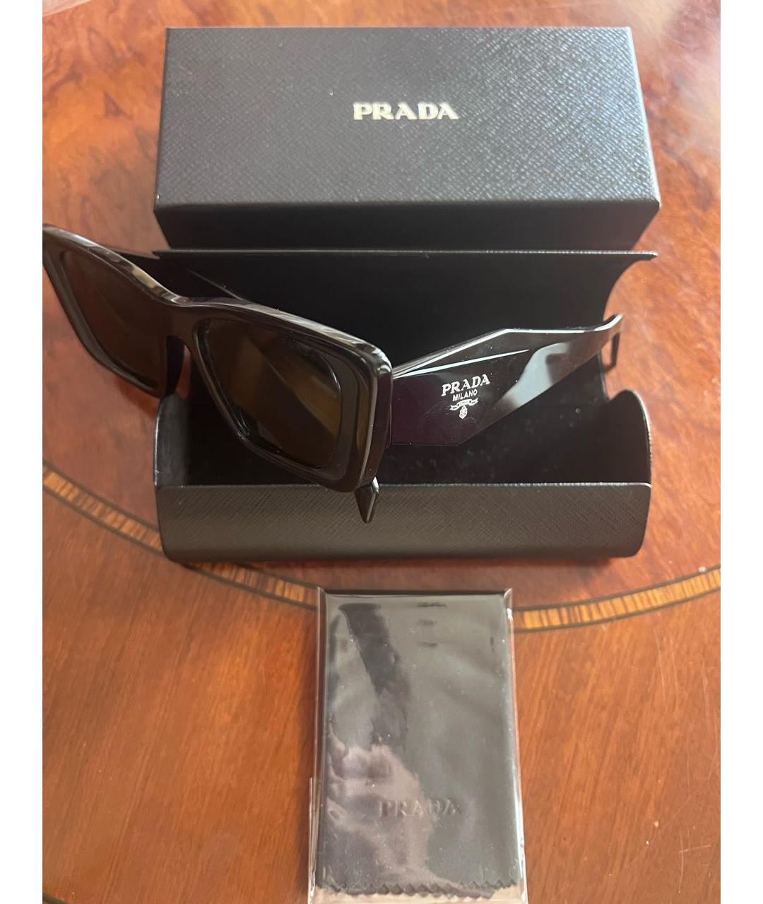 PRADA Черные пластиковые солнцезащитные очки, фото 6