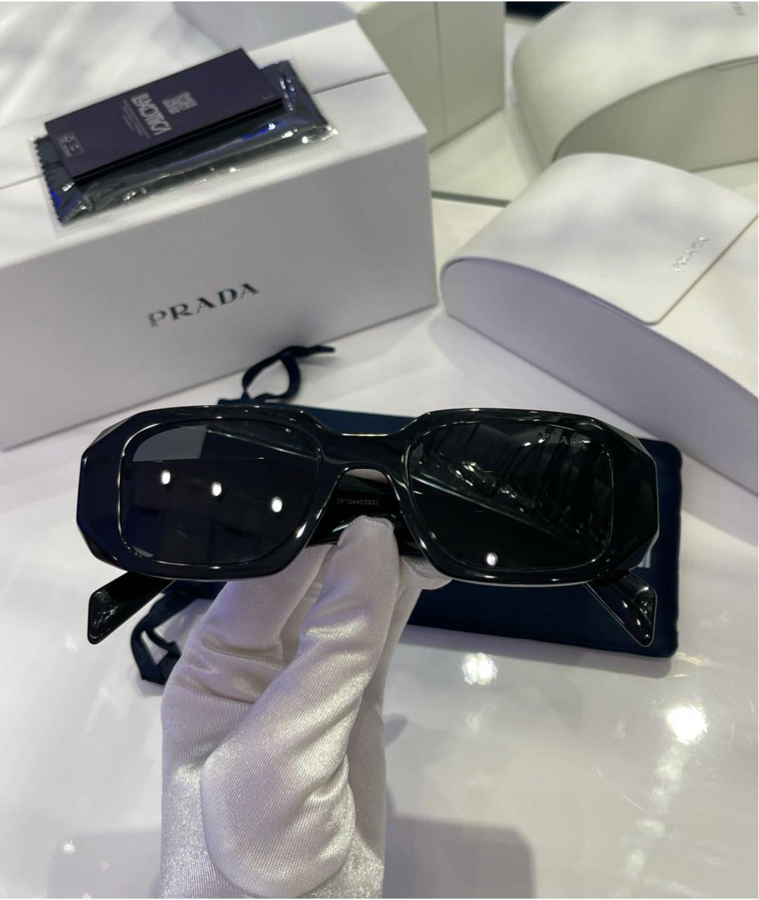 PRADA Черные пластиковые солнцезащитные очки, фото 7