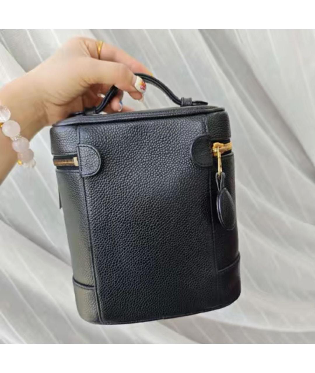 CHANEL Черная кожаная сумка с короткими ручками, фото 7
