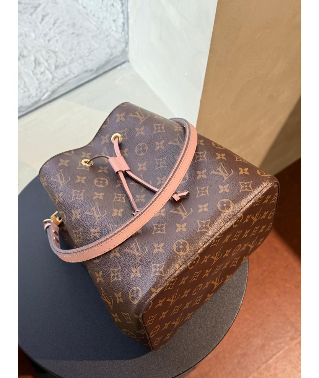 LOUIS VUITTON Коричневая кожаная сумка через плечо, фото 8